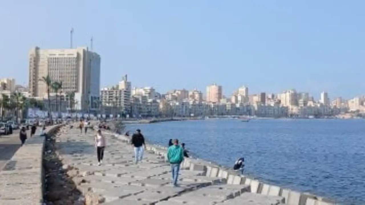 تقلبات جوية تضرب المحافظات وسقوط أمطار مع تسجيل القاهرة 10 درجات صغرى